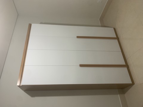 Guarda roupa solteiro 4 portas 