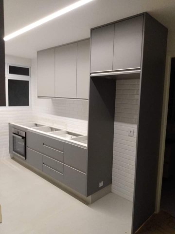 Cliente satisfeito com montagem