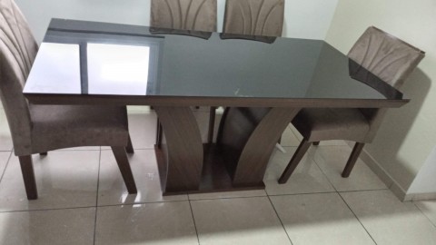 Mesa de jantar seis cadeiras
