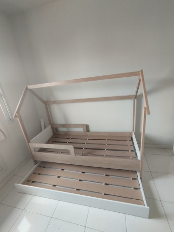 Cama