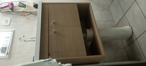 Armário de banheiro 