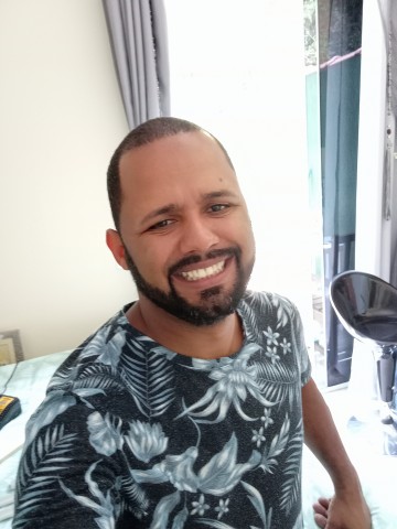 Vanderlei da costa vale alves